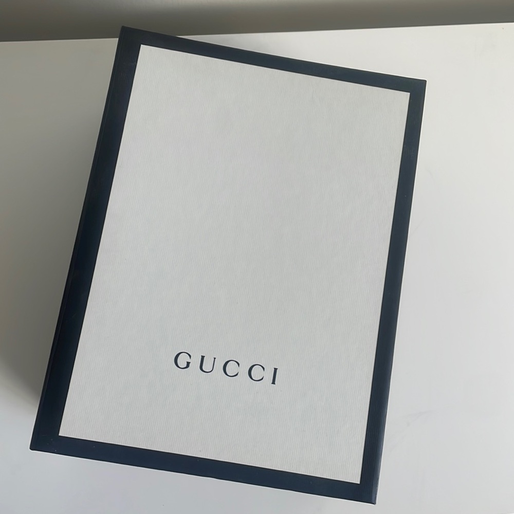 Gucci box